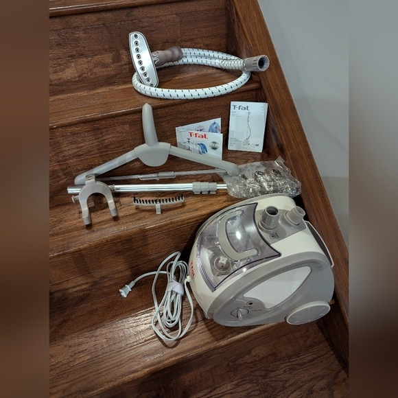 T-Fal Easy Steam garment steamer IS5510, new without box, never used. - Picture 2 of 14